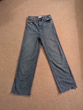 Classic Wide-Leg Women’s Jeans in Faded Blue Carly Jean Los Angeles